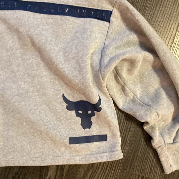 🍍Under Armour the Rock series crop hoodie🍍size large🍍U1 - Picture 2 of 4